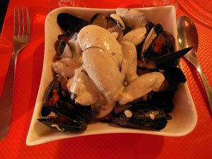 photo of mussels in cream sauce