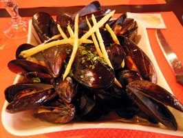 photo of mussels mariniere